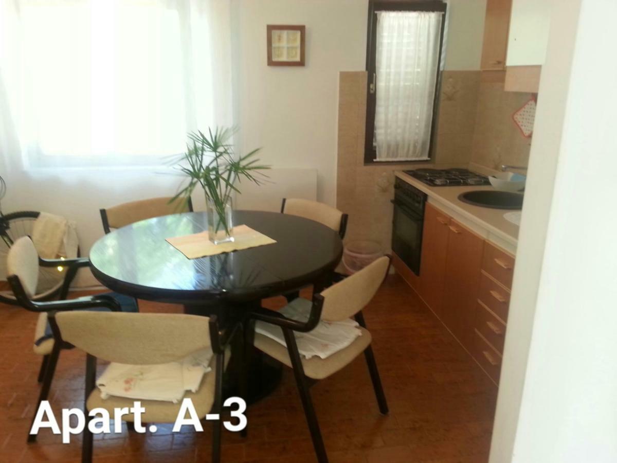 Apartmani A1 Marina, Okrug Gornji Trogir Exterior photo